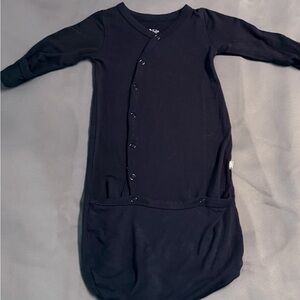 Kyte BABY Bundler Gown in Midnight Black